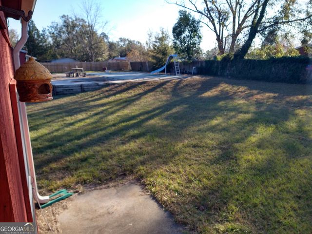 629 Thompson, Swainsboro, GA 30401