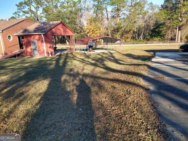 629 Thompson, Swainsboro, GA 30401