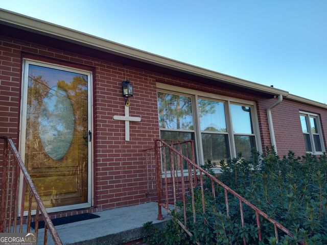 629 Thompson, Swainsboro, GA 30401