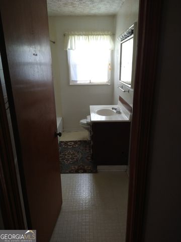 629 Thompson, Swainsboro, GA 30401