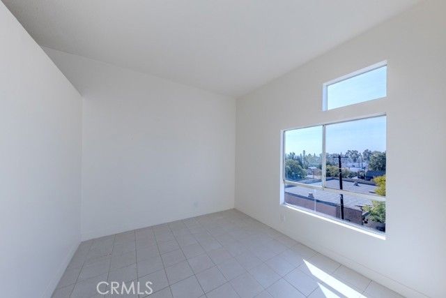 450 E 4th Street 423, Santa Ana, CA 92701