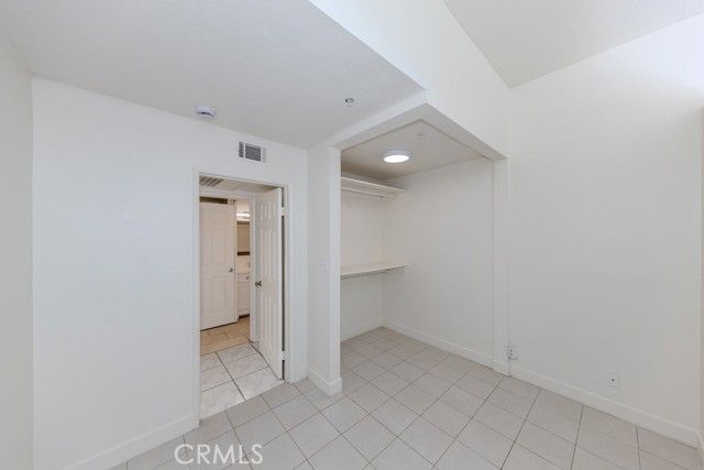 450 E 4th Street 423, Santa Ana, CA 92701