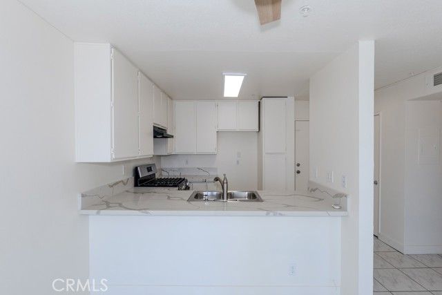 450 E 4th Street 423, Santa Ana, CA 92701