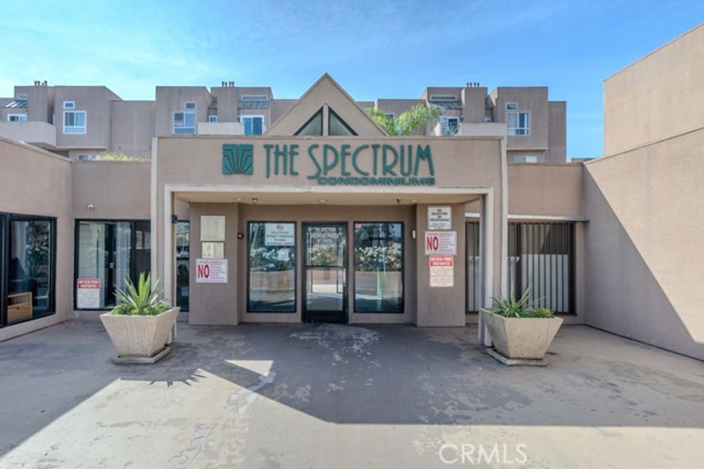 450 E 4th Street 423, Santa Ana, CA 92701