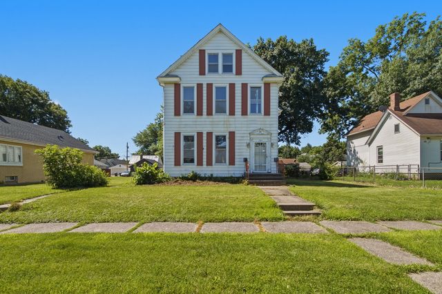 1121 W 14th Street, Davenport, IA 52804