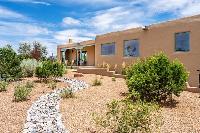 1315 Old Pecos Trail, Santa Fe, NM 87505