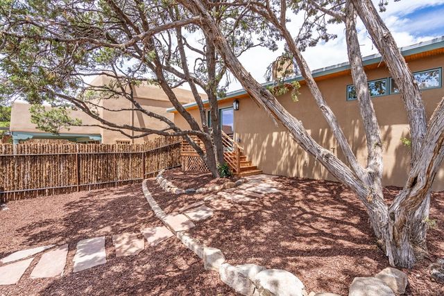 1315 Old Pecos Trail, Santa Fe, NM 87505