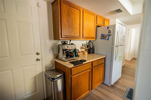 3728 MURRAY DALE DRIVE, Valrico, FL 33596