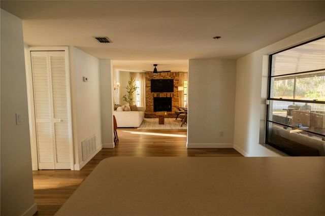 3728 MURRAY DALE DRIVE, Valrico, FL 33596