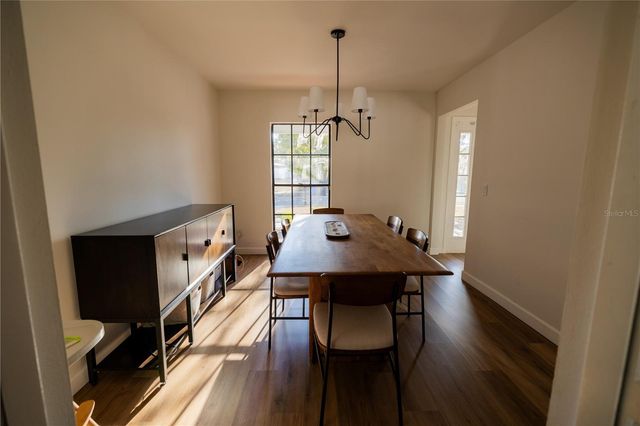 3728 MURRAY DALE DRIVE, Valrico, FL 33596