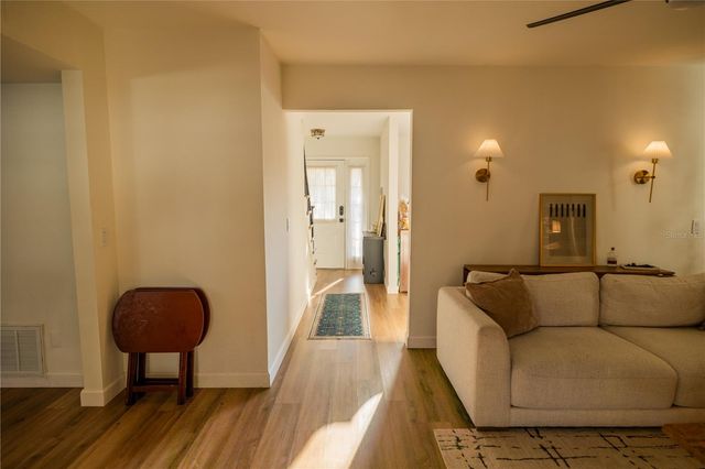 3728 MURRAY DALE DRIVE, Valrico, FL 33596