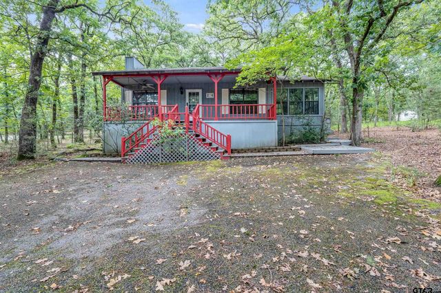 224 BLUE BIRD LN, Holly Lake Ranch, TX 75765