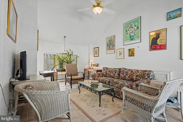 2085 YELLOW SPRINGS RD, Malvern, PA 19355