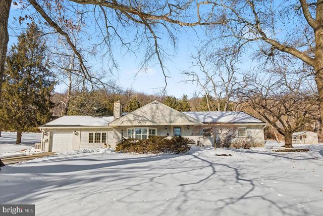 2085 YELLOW SPRINGS RD, Malvern, PA 19355