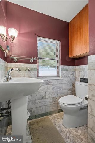 2085 YELLOW SPRINGS RD, Malvern, PA 19355