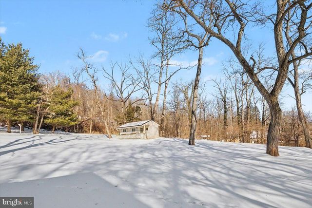 2085 YELLOW SPRINGS RD, Malvern, PA 19355