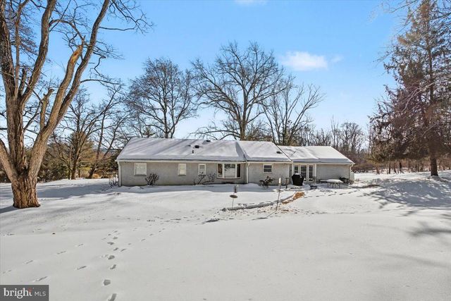 2085 YELLOW SPRINGS RD, Malvern, PA 19355