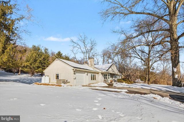 2085 YELLOW SPRINGS RD, Malvern, PA 19355