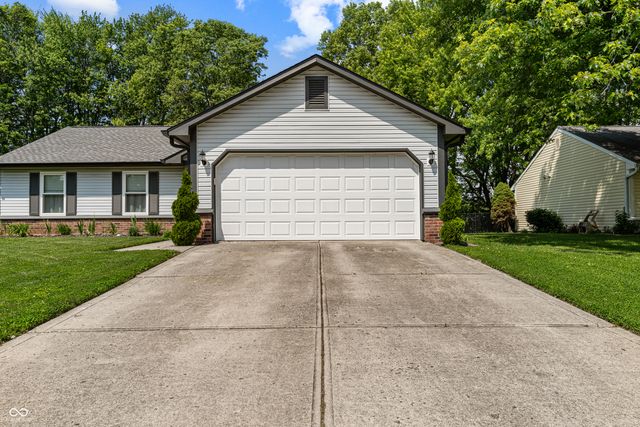 7236 Muirfield Place, Indianapolis, IN 46237