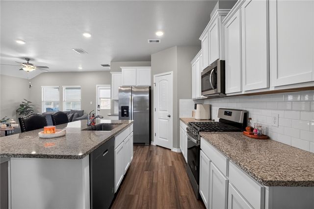 2641 Excelsior Blvd, Corpus Christi, TX 78415
