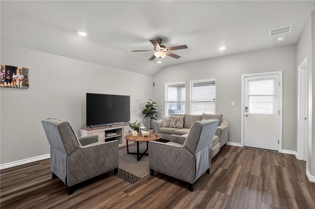 2641 Excelsior Blvd, Corpus Christi, TX 78415