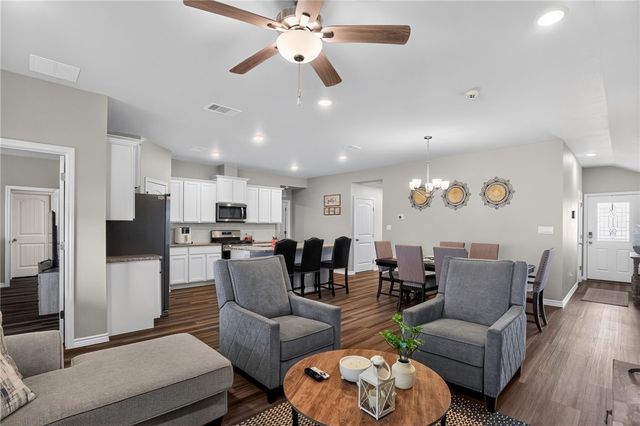 2641 Excelsior Blvd, Corpus Christi, TX 78415