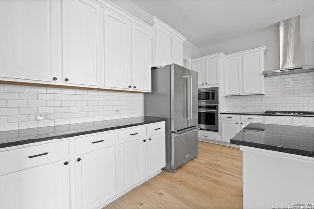 159 Azalea Alley, Castroville, TX 78009