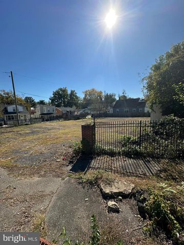 5927 CENTRAL AVE, Capitol Heights, MD 20743