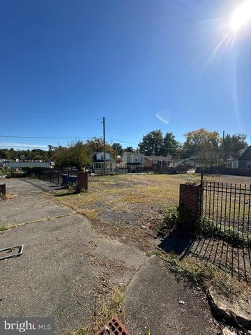 5927 CENTRAL AVE, Capitol Heights, MD 20743