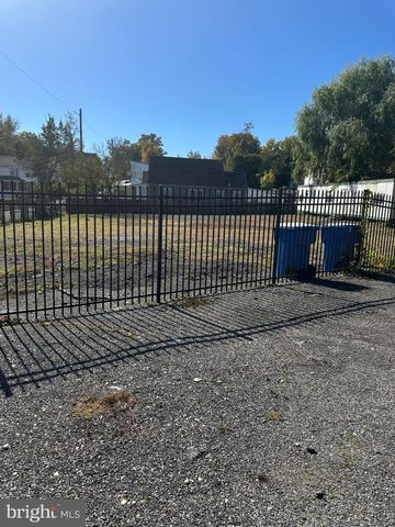 5927 CENTRAL AVE, Capitol Heights, MD 20743