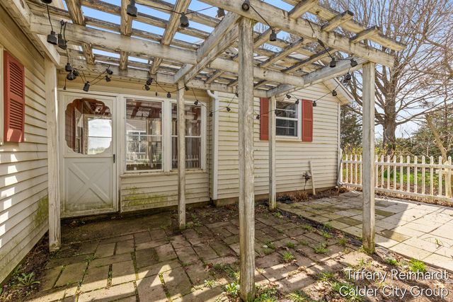 717 122nd Avenue, Shelbyville, MI 49344