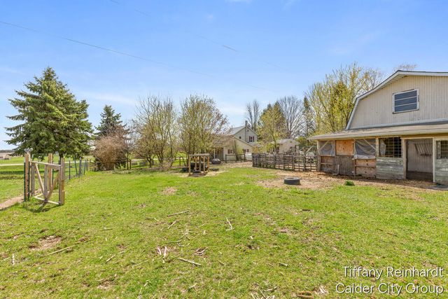 717 122nd Avenue, Shelbyville, MI 49344