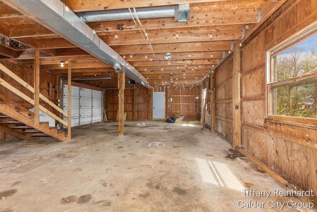 717 122nd Avenue, Shelbyville, MI 49344