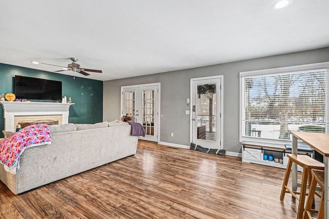 2202 Woodmont Dr, Springfield, TN 37172