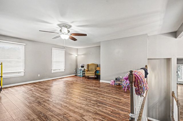 2202 Woodmont Dr, Springfield, TN 37172