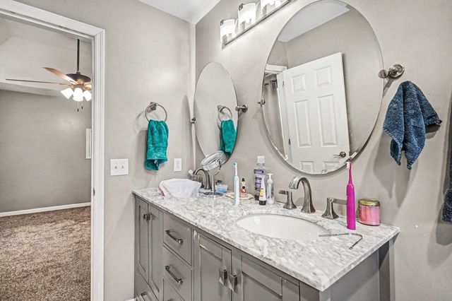 2202 Woodmont Dr, Springfield, TN 37172