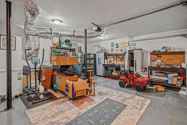 2202 Woodmont Dr, Springfield, TN 37172