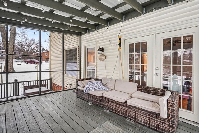 2202 Woodmont Dr, Springfield, TN 37172