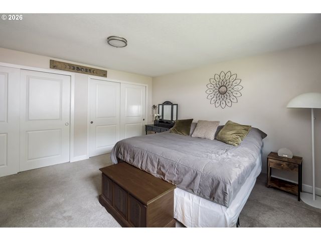 2520 Sw TOWLE Ave, Gresham, OR 97080