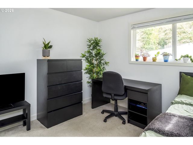 2520 Sw TOWLE Ave, Gresham, OR 97080