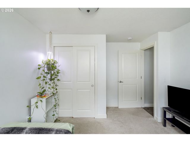 2520 Sw TOWLE Ave, Gresham, OR 97080