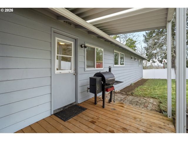 2520 Sw TOWLE Ave, Gresham, OR 97080