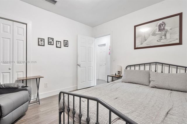 3249 NW 51st St, Miami, FL 33142