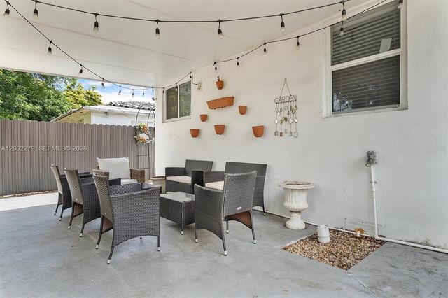 3249 NW 51st St, Miami, FL 33142