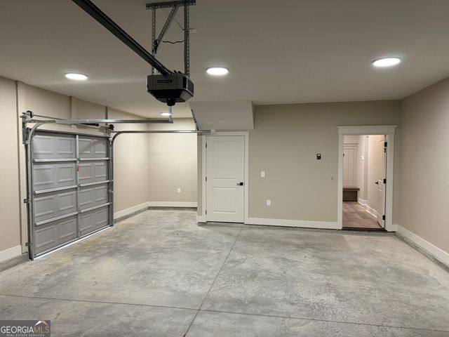 33 Wolf Creek CV, Lagrange, GA 30240