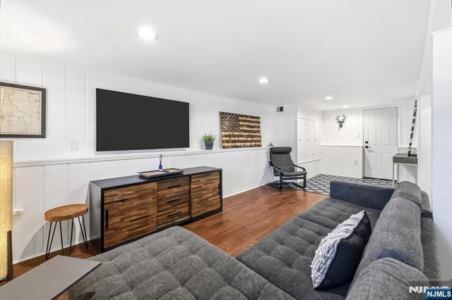 418 Fairfield Avenue, Ridgewood, NJ 07450