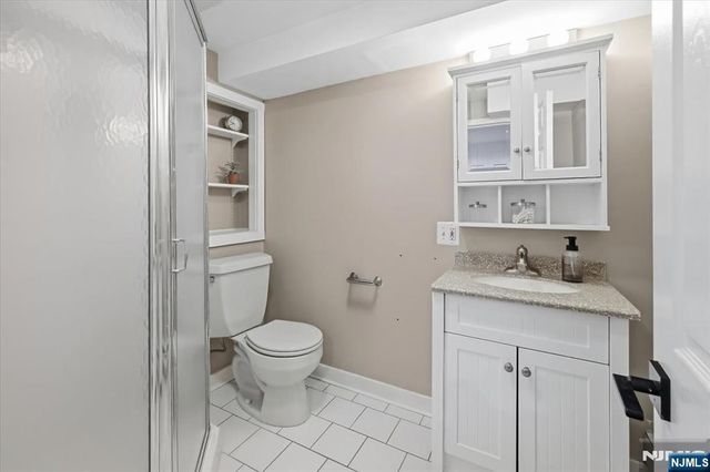 418 Fairfield Avenue, Ridgewood, NJ 07450