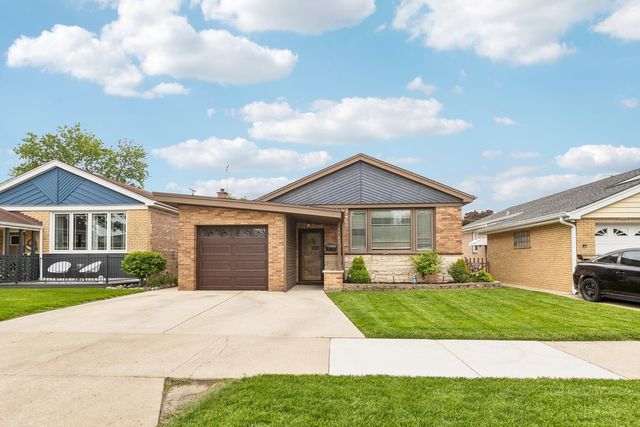 5742 S Rutherford Avenue, Chicago, IL 60638