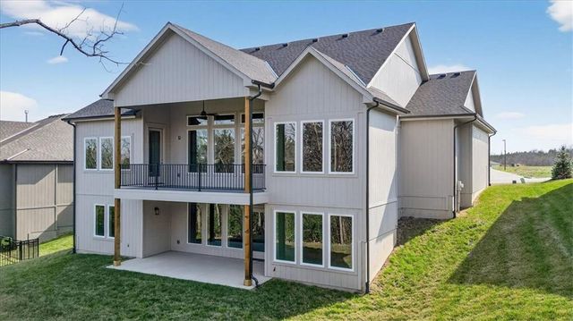 22428 W 90th Terrace, Lenexa, KS 66227