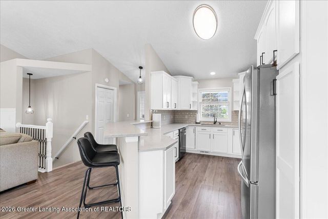 10114 Roblyn Circle, Dimondale, MI 48821